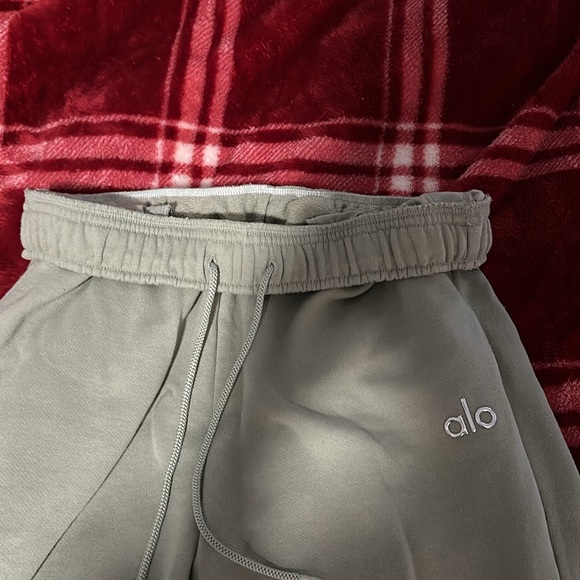 Alo Accolade Straight Leg Sweatpant and Crewneck - Limestone - Picture 3 of 4